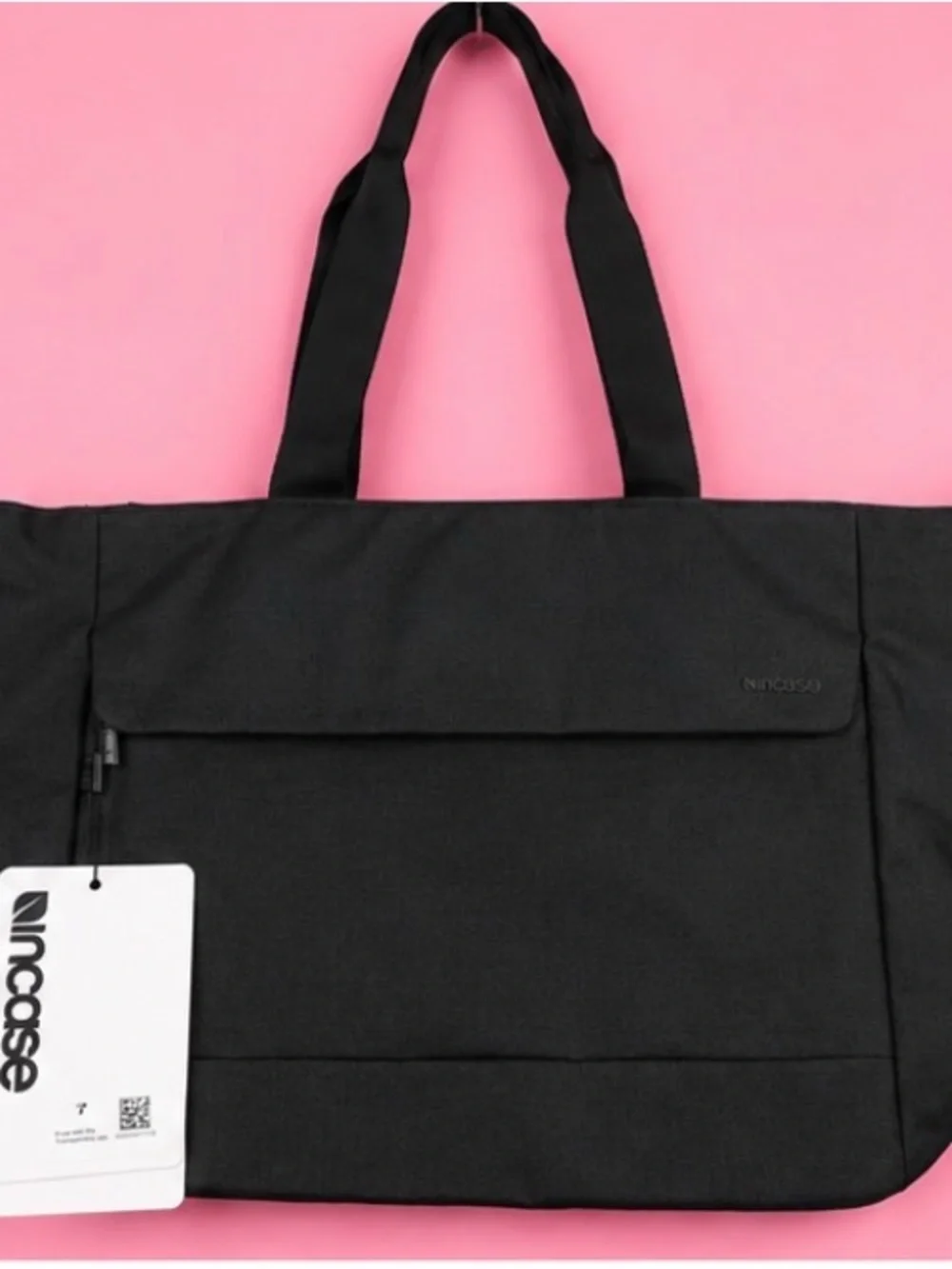Incase Crosstown Tote Laptop Bag Black Nylon Work Travel Daily Compartments